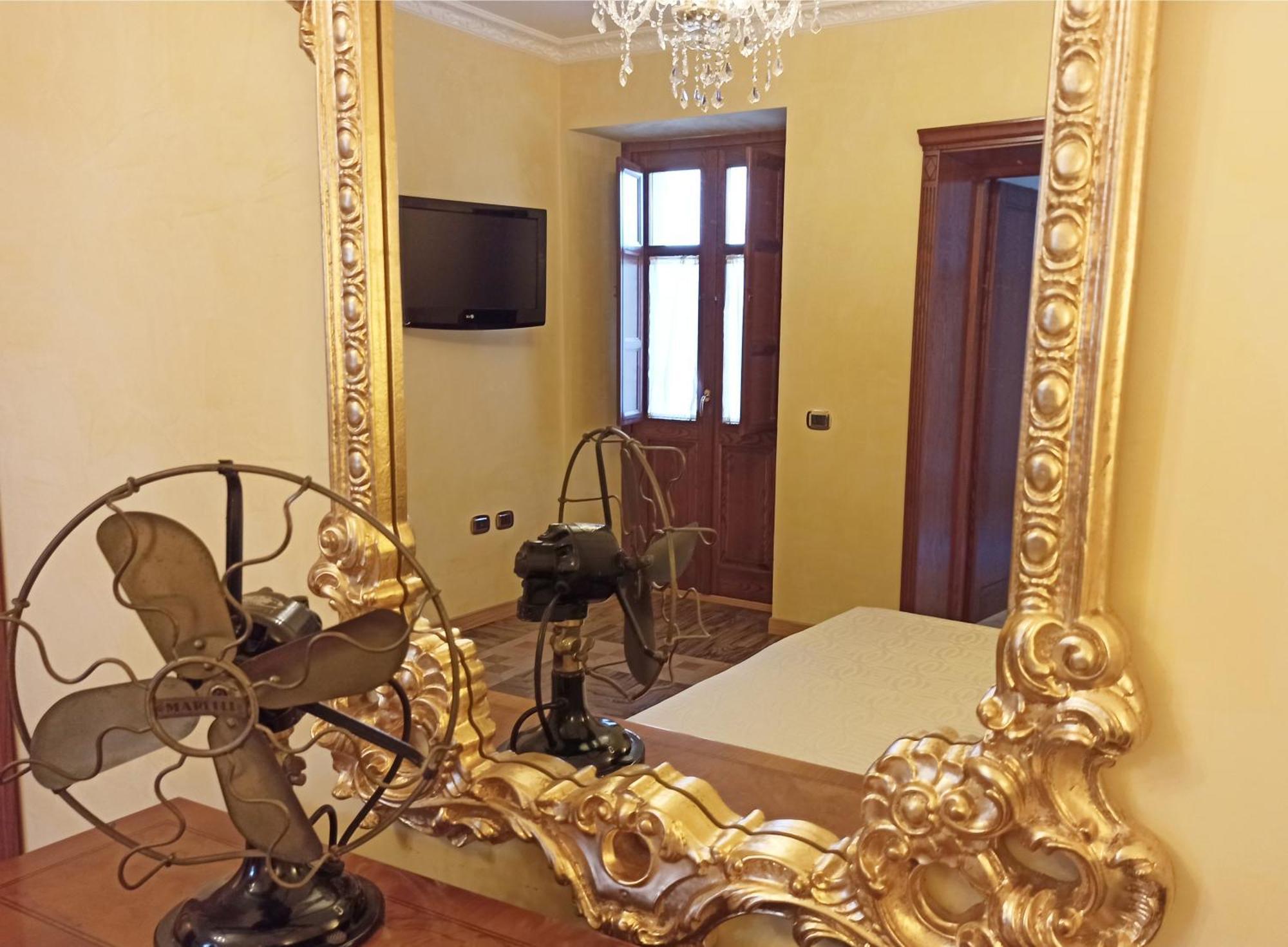 Blao Boutique Hotel Oristano Bagian luar foto