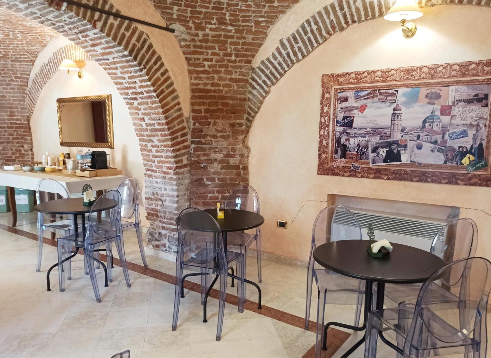 Blao Boutique Hotel Oristano Bagian luar foto