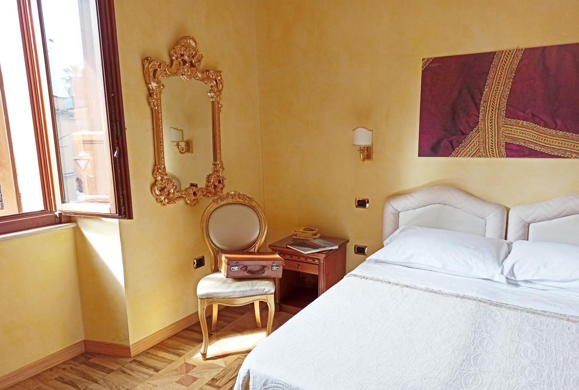 Blao Boutique Hotel Oristano Bagian luar foto